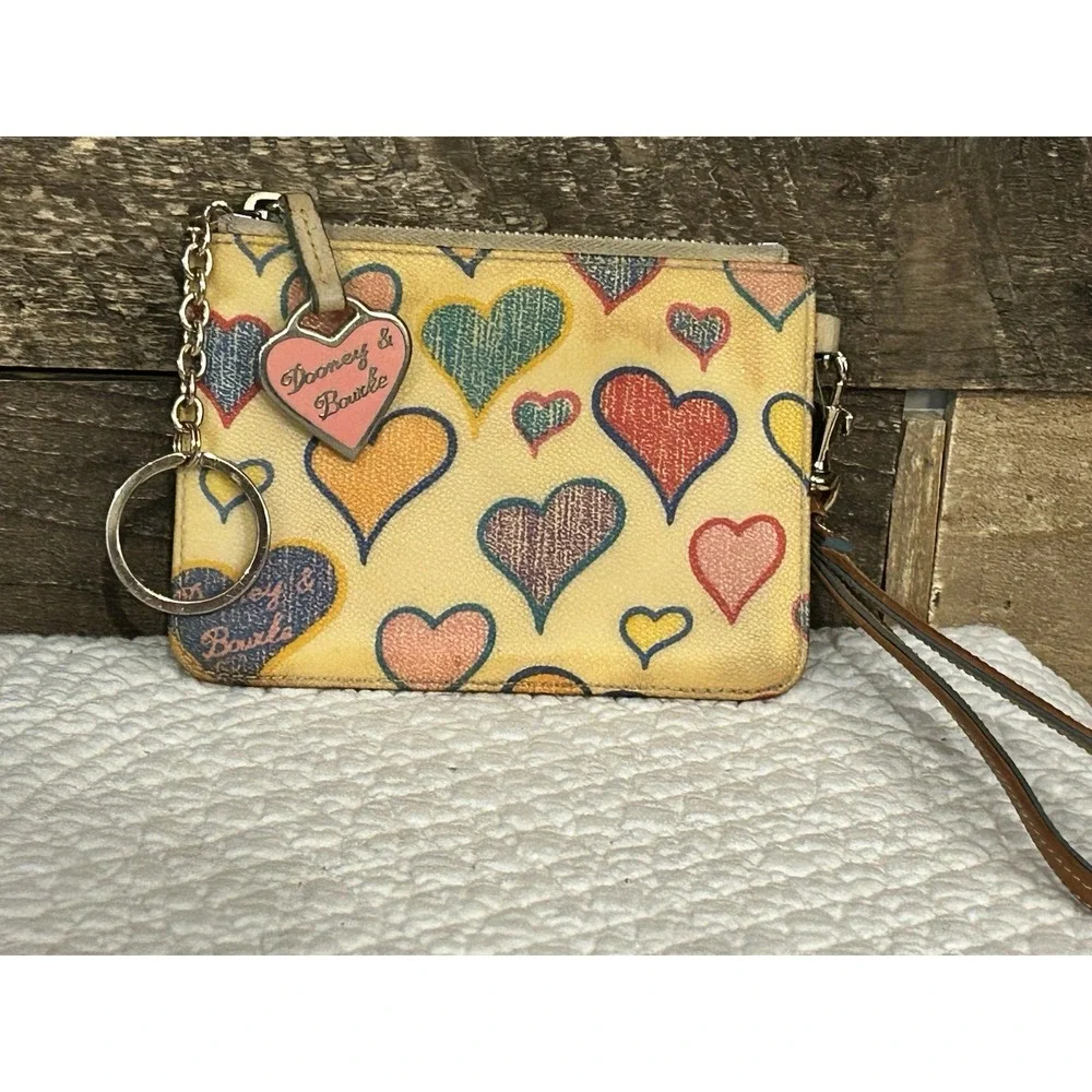 Dooney &‎ Bourke Coin Pouch Women OS Yellow Rainbow Heart Print Zipper Keychain
